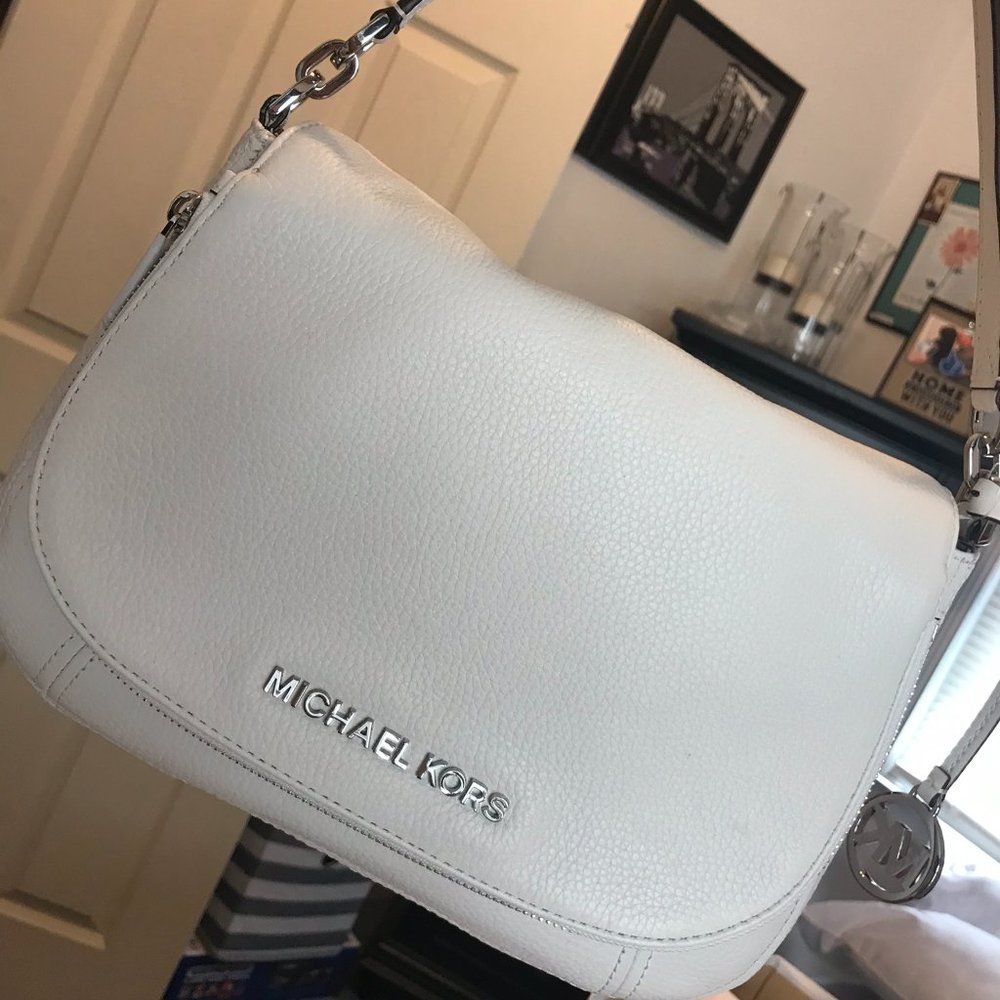 NWT Michael Kors Bedford Medium Convertible WHITE